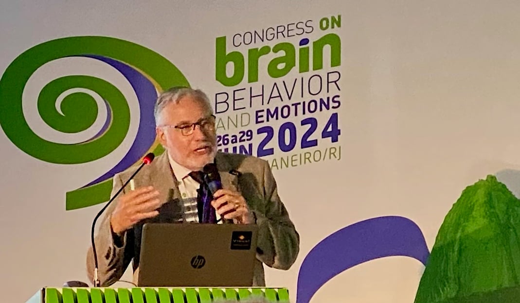 Dr. Sheldon Benjamin lecturing in Brazil